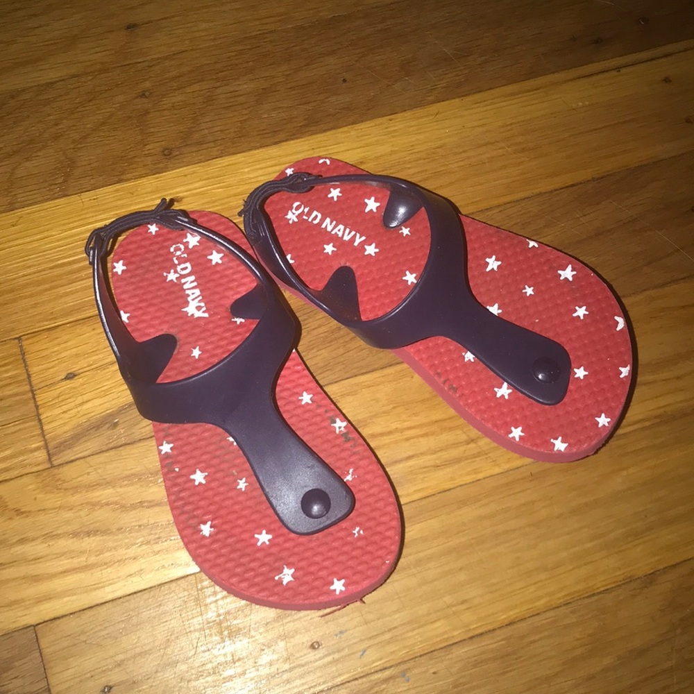 Size 7 old Navy fourth of July flip flops